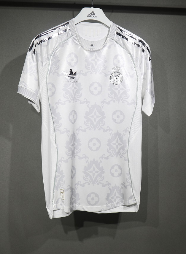 AAA Quality Real Madrid 25/26 Special White/Grey Jersey(Player)